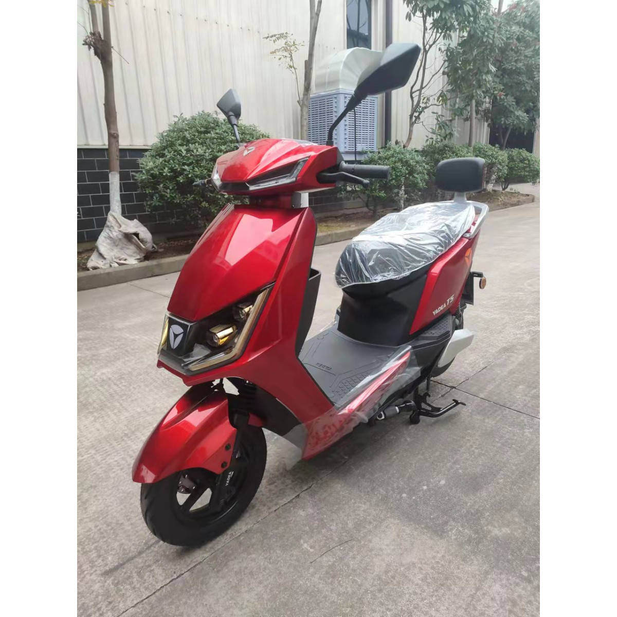 Электроскутер YADEA T5 красный